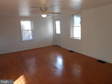 3984 Lincoln St, Chambersburg, PA 17202 - photo 5