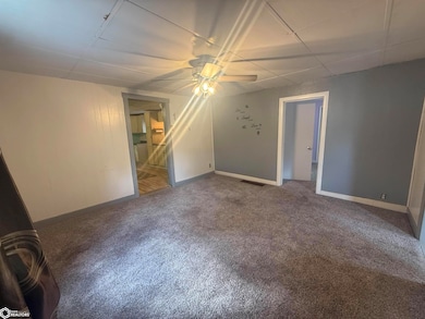 616 N 7th St, Centerville, IA 52544 - photo 5