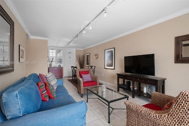 1776 James Ave unit 5B, Miami Beach, FL 33139 - photo 4