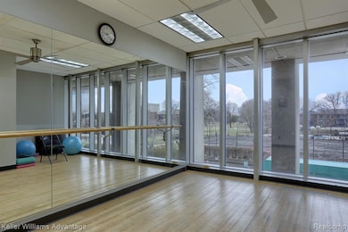 East Cooperative Lafayette unit 1509, Detroit, MI 48207 - photo 7