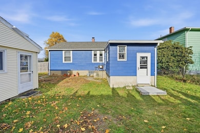 39 State St, Chicopee, MA 01013 - photo 2