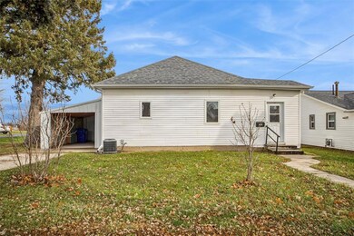 602 N 12th St, Guthrie Center, IA 50115 - photo 2