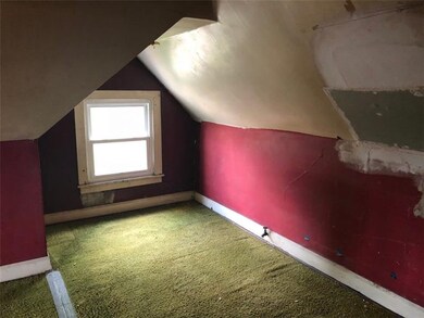 1054 Beaver Ave, Midland, PA 15059 - photo 7