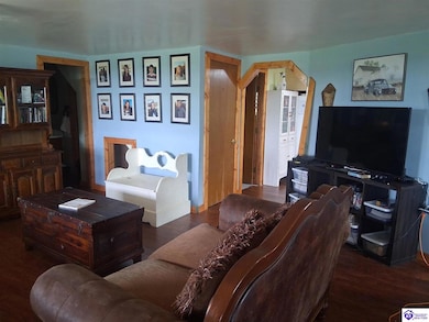 1044 Highway 243, Gravel Switch, KY 40328 - photo 5