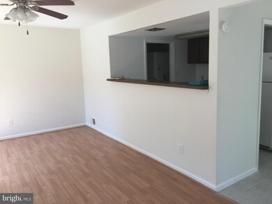 9745 Hagel Cir unit D, Lorton, VA 22079 - photo 4