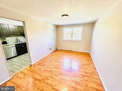 972 Regina Dr, Halethorpe, MD 21227 - photo 4