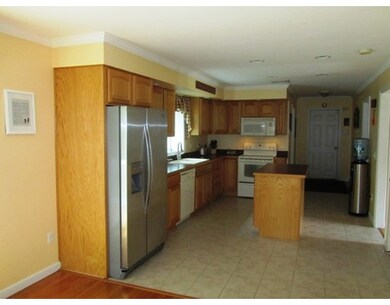 40 Westview Dr, Oxford, MA 01540 - photo 2