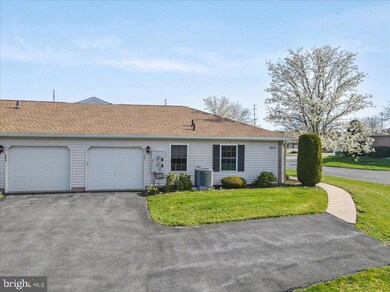 5822 Burning Tree Ln, Macungie, PA 18062 - photo 7