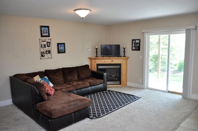 7 Living Room