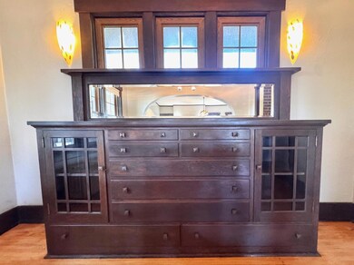Beautiful built-in hutch