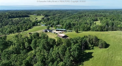 3177 Mount Union Rd, Fraziers Bottom, WV 25082 - photo 4