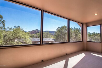 27_Screened Patio3