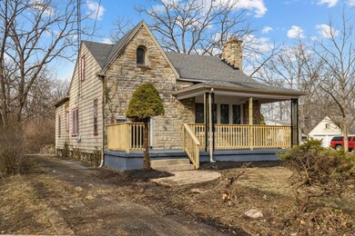 215 Maplewood Ave, Columbus, OH 43213 - photo 2