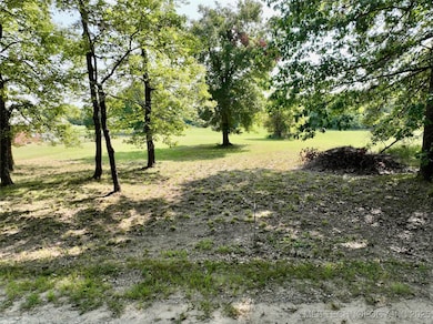 04 Meadowood, Checotah, OK 74426 - photo 2