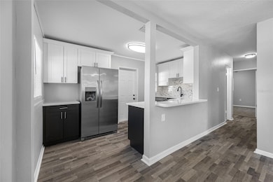 203 Dixie Place, Lakeland, FL 33801 - photo 5