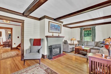 16 Vesper St, Worcester, MA 01602 - photo 4