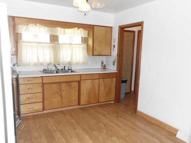 Eat-in Kitchen