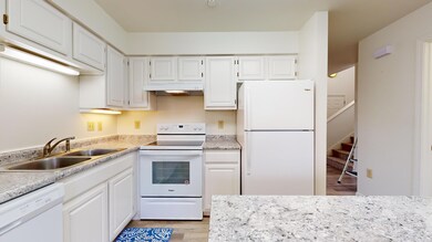 24 Forrestal Dr unit 24, Brunswick, ME 04011 - photo 4