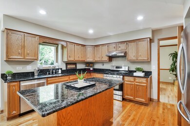 2704 Fairhauser Rd, Naperville, IL 60564 - photo 7