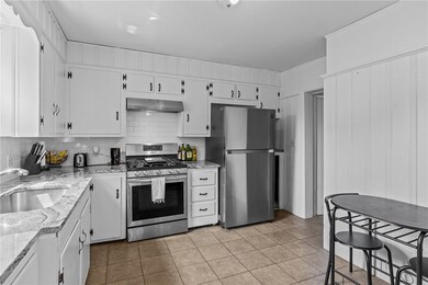 22 Carolina Ave, Providence, RI 02905 - photo 7