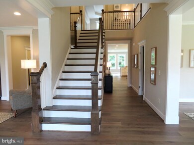 8911 Fort Hunt Rd, Alexandria, VA 22308 - photo 3