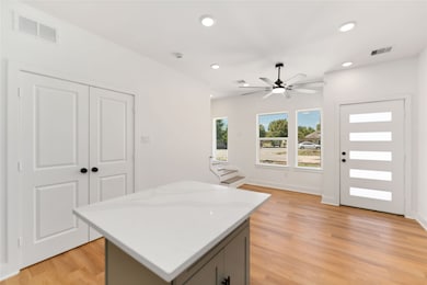 8201 Calhoun Rd unit A/B, Houston, TX 77033 - photo 6