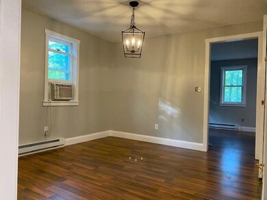 188 York Woods Dining room