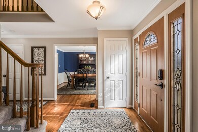 8520 Silverview Dr, Lorton, VA 22079 - photo 3