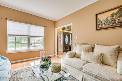 5 Donise Ct South River NJ-large-011-013