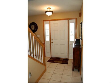 Entry/Foyer.