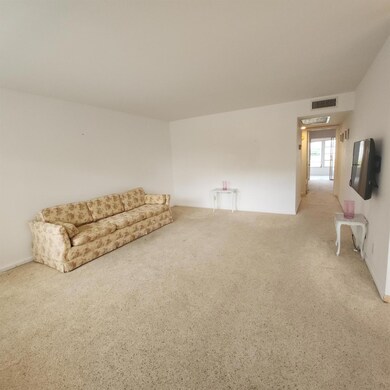 268 Wellington J unit 2680, West Palm Beach, FL 33417 - photo 5