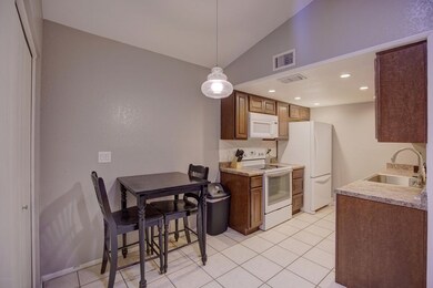 Kitchen / dining