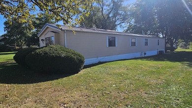 211 W Washington St, Wheatland, IA 52777 - photo 5