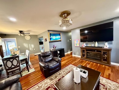 208 Julius St, Iselin, NJ 08830 - photo 4