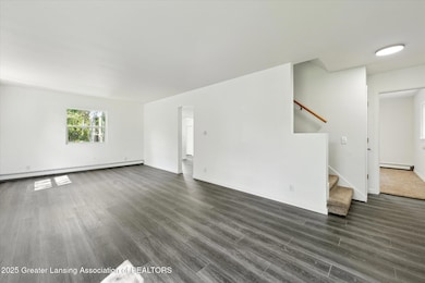08-3016-W-Holmes-Rd-Lansing-MI-48911-Win