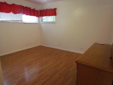 256 White Oak Dr, Manchester, TN 37355 - photo 7