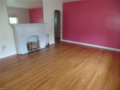 17721 Mccracken Rd, Maple Heights, OH 44137 - photo 5