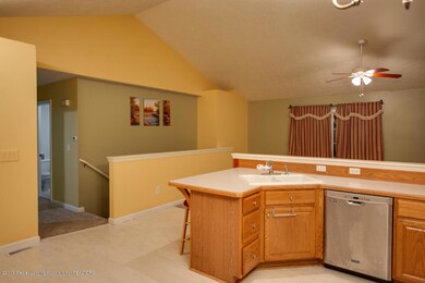 490 Elizabeth Dr, Owosso, MI 48867 - photo 6