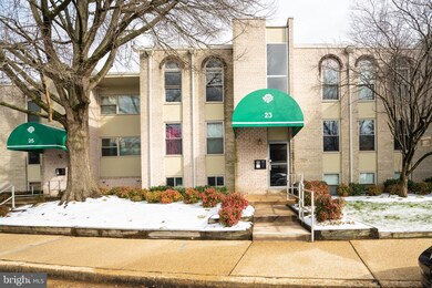 23 Canterbury Square unit 101, Alexandria, VA 22304 - photo 2