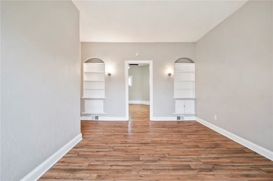 872 4th Ave, Coraopolis, PA 15108 - photo 4