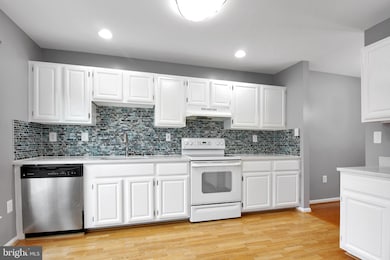 8106 Bonaire Ct, Silver Spring, MD 20910 - photo 6