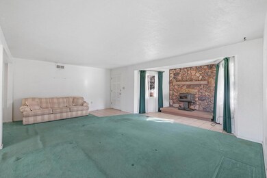 7385 Maple Ln, Central Point, OR 97502 - photo 5