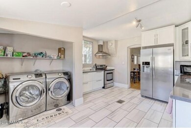 Kitchen/Laundry