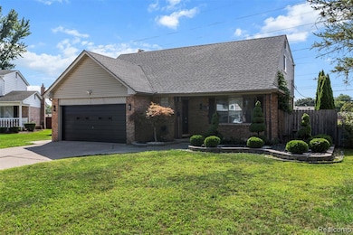 36635 Kenneth Ct, Sterling Heights, MI 48312 - photo 3