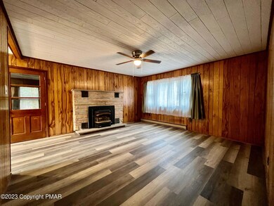 1121 Acorn Dr, Kunkletown, PA 18058 - photo 5