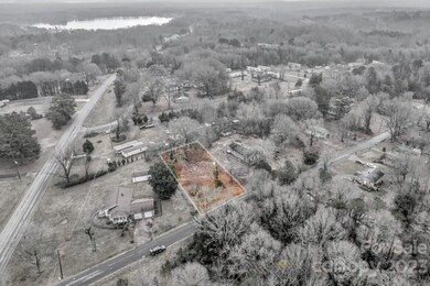 392 Preyer St, Shelby, NC 28152 - photo 2