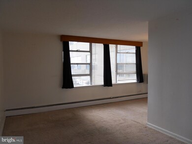 Radnor House unit 109, Bryn Mawr, PA 19010 - photo 5
