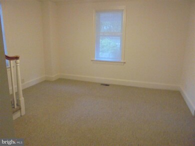 7109 Harrison Ln, Alexandria, VA 22306 - photo 5