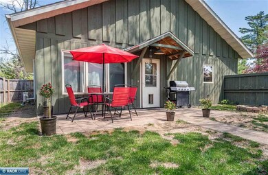 902 SW 4th St, Grand Rapids, MN 55744 - photo 2