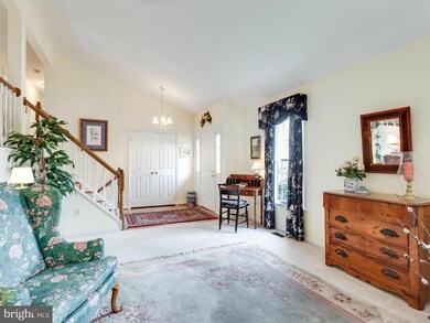 13569 Smallwood Ln, Chantilly, VA 20151 - photo 4